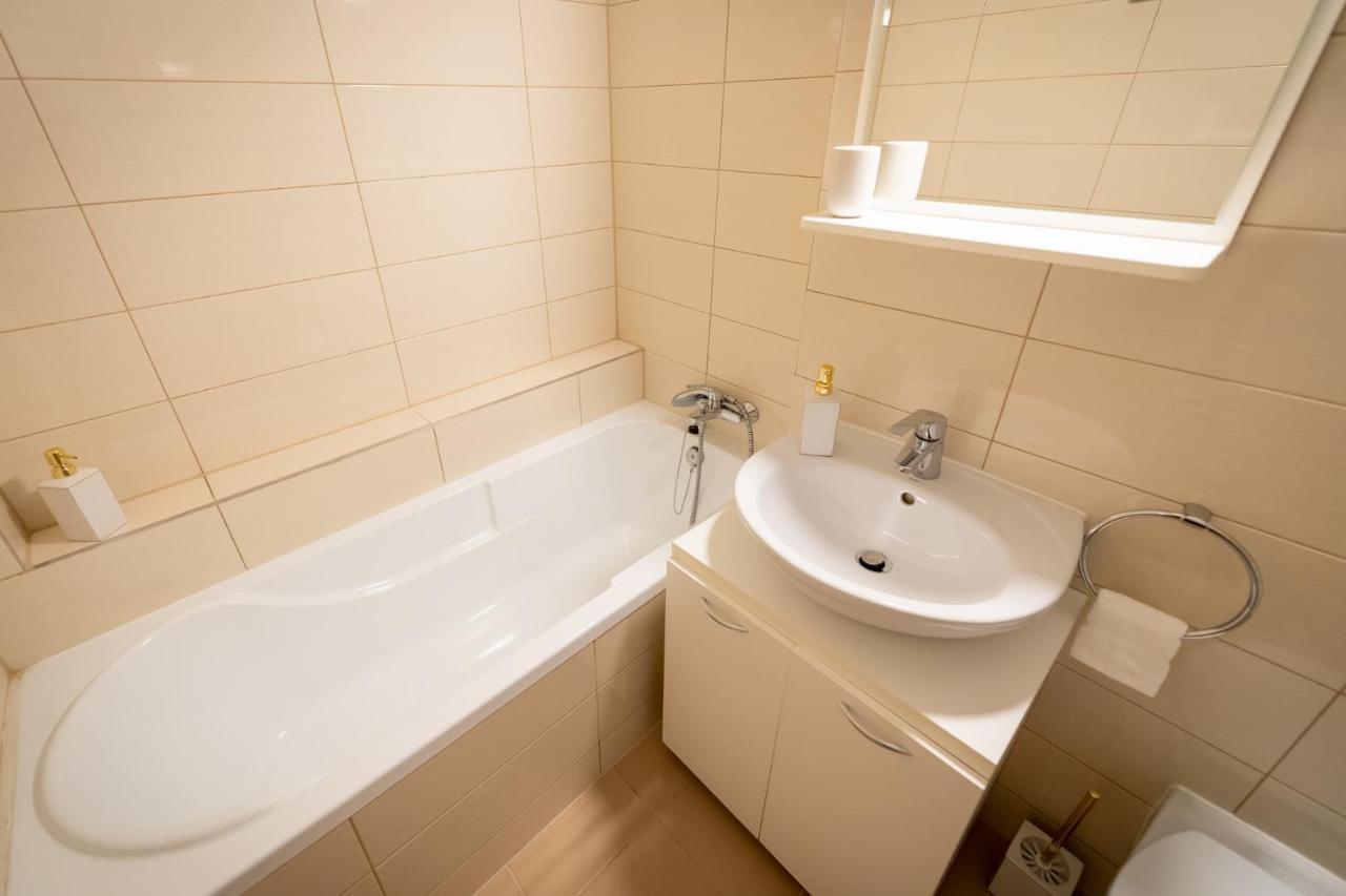 Coresi Vibe Studio Braşov Buitenkant foto